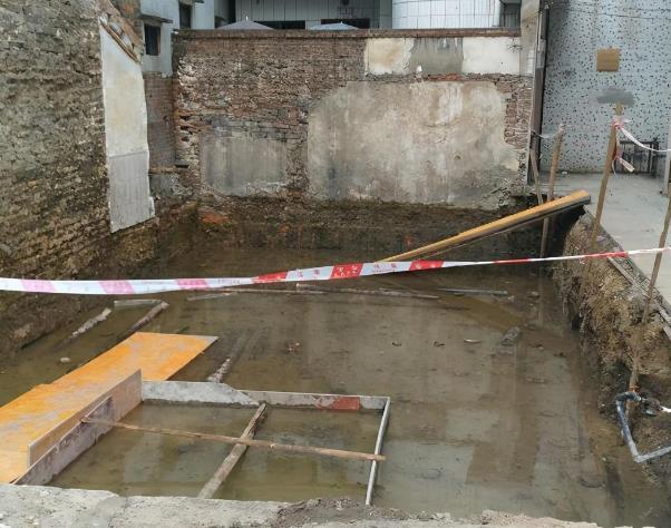 松木樁+筏板基礎(chǔ)才是基礎(chǔ)中的“戰(zhàn)斗機(jī)”，沒見過的朋友開開眼界