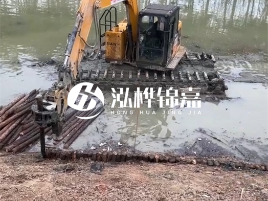 河道木材松木樁怎么選？河道工程用什么規(guī)格松木樁？