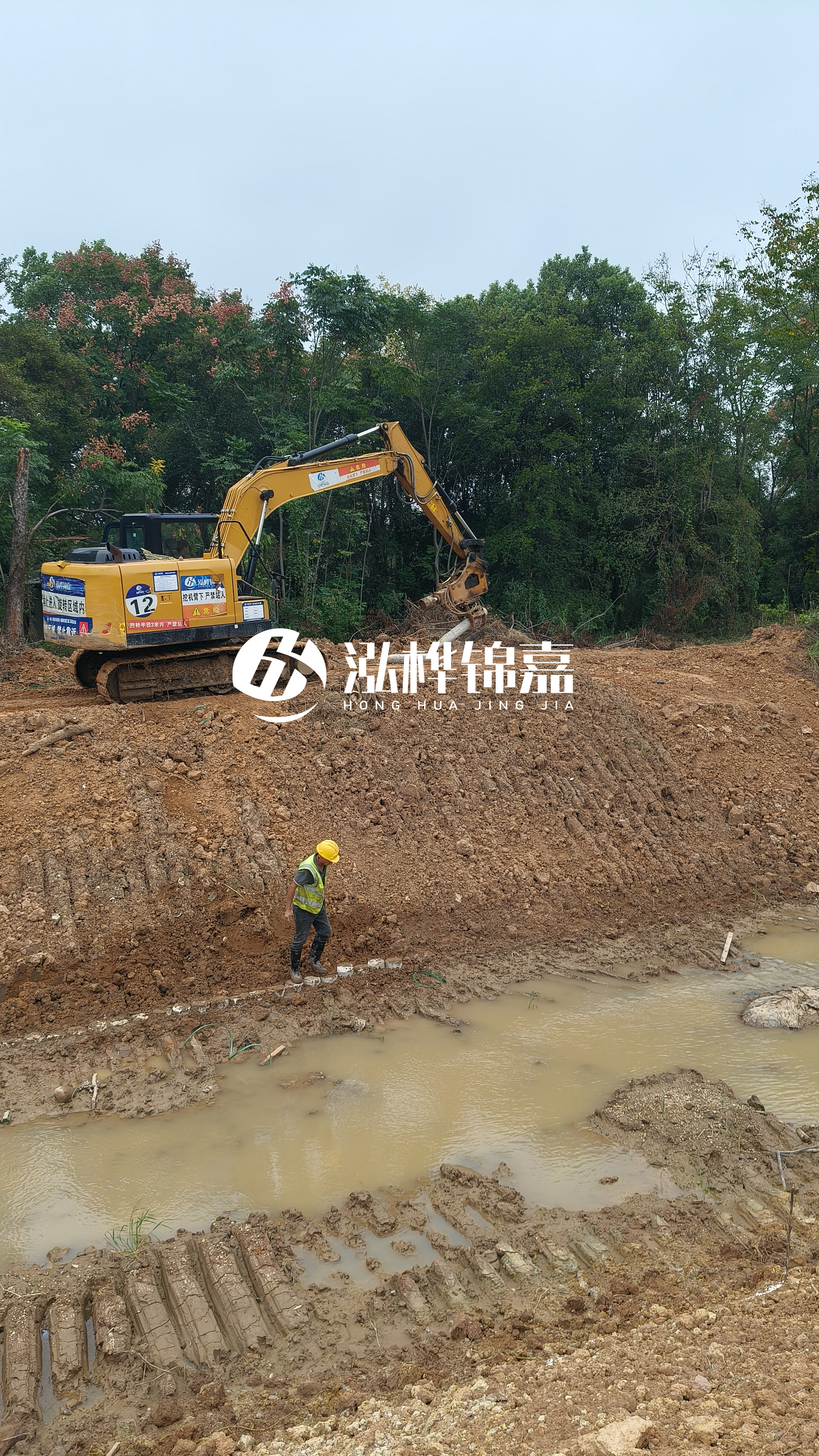 水泥仿木樁施工隊泓樺錦嘉 - 公園景觀用的水泥仿木樁一般選什么規(guī)格？